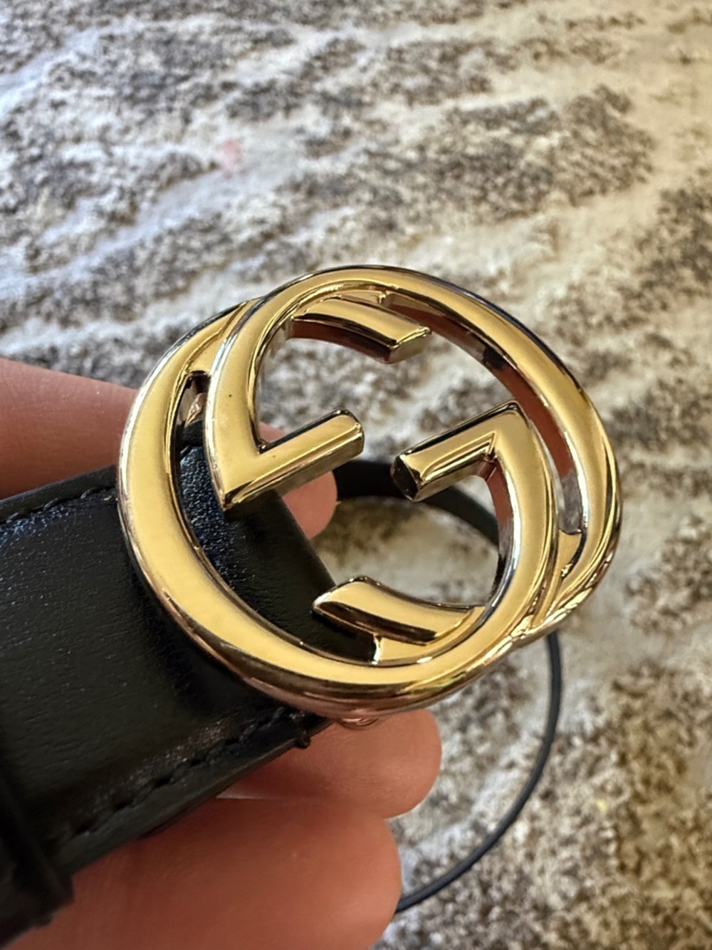 Gucci Black Leather Belt with Gold Double G Buckle - Picture 2 of 5